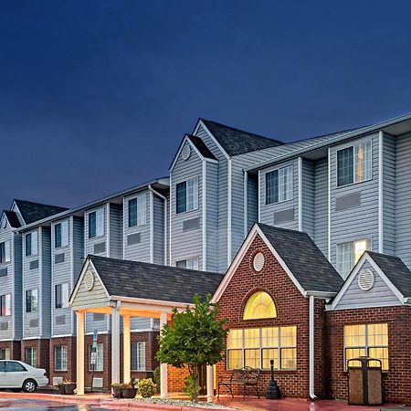 Microtel Inn & Suites By Wyndham Statesville Exterior foto